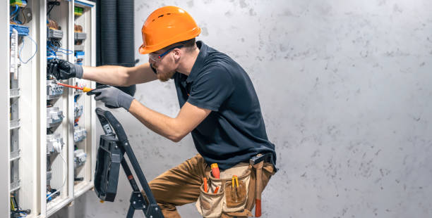  Cresco, IA Electrician Pros